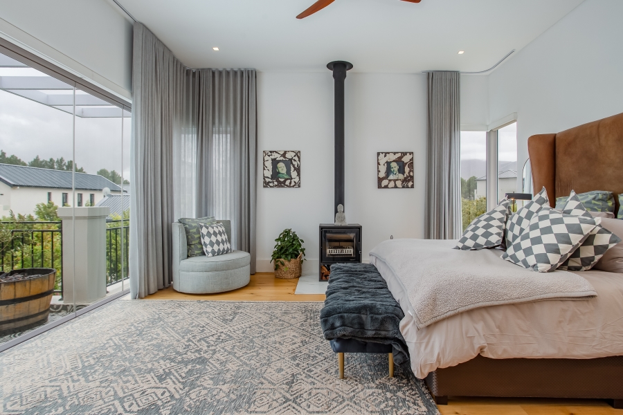 4 Bedroom Property for Sale in Val De Vie Estate Western Cape